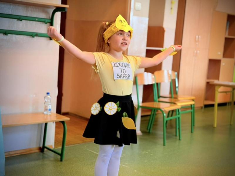 „W zdrowym ciele zdrowy duch” – gminny konkurs promujący zdrowie w SP4 w Ziębicach