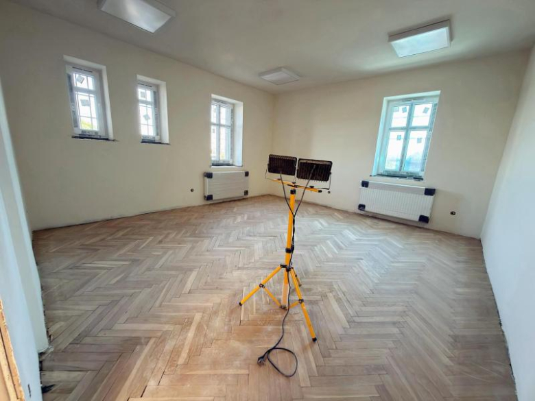 Trwa generalny remont budynku Urzędu Miejskiego w Ziębicach. Zdjęcia z 20 maja z rady budowy