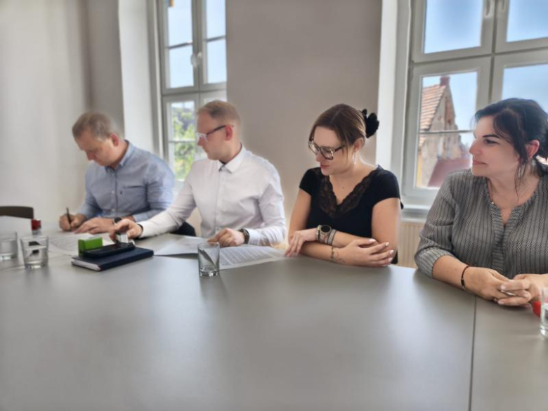 Dwór Służejów z nowym gospodarzem. Fundacja rozpoczyna nowy rozdział w historii zabytku
