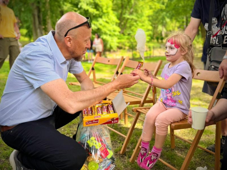 Tłumy dzieci opanowały Park Miejski w Ziębicach. Dzień Dziecka pełen atrakcji i dobrej zabawy [foto]