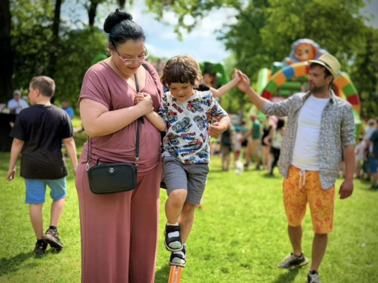 Tłumy dzieci opanowały Park Miejski w Ziębicach. Dzień Dziecka pełen atrakcji i dobrej zabawy [foto]