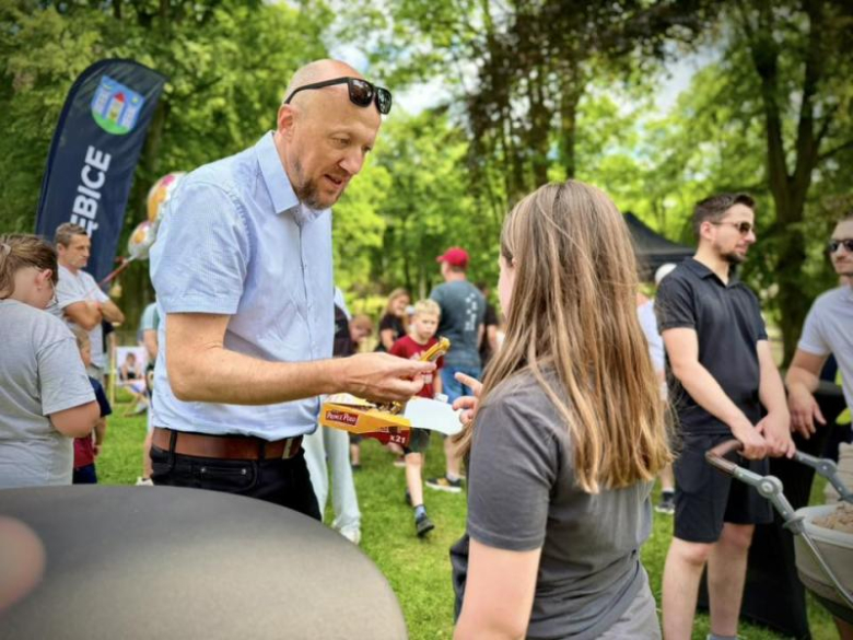 Tłumy dzieci opanowały Park Miejski w Ziębicach. Dzień Dziecka pełen atrakcji i dobrej zabawy [foto]
