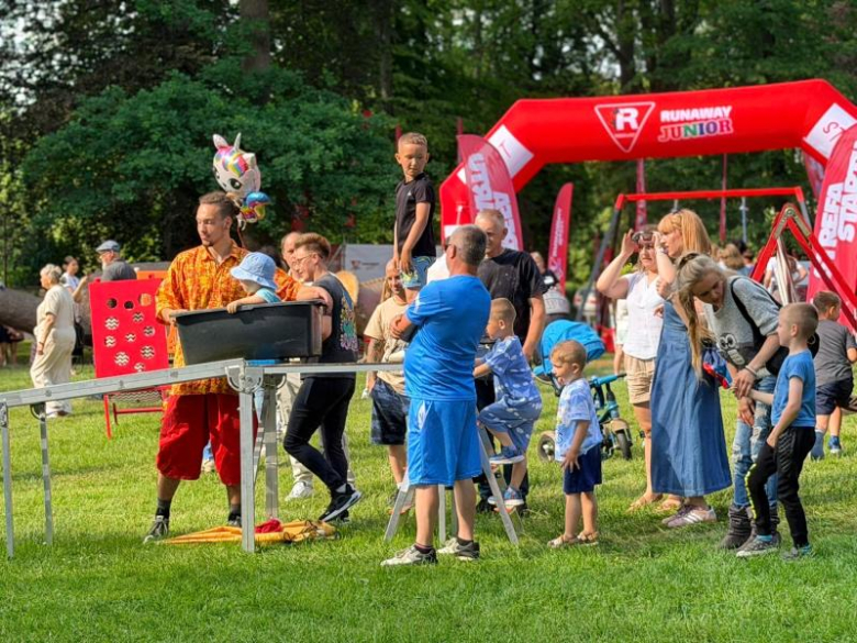 Tłumy dzieci opanowały Park Miejski w Ziębicach. Dzień Dziecka pełen atrakcji i dobrej zabawy [foto]