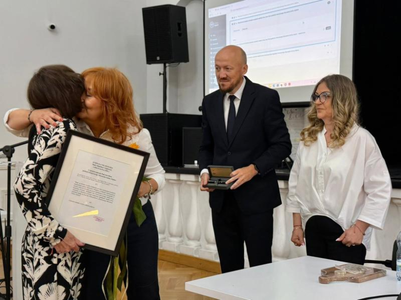 Honorowi Obywatele, nowe rondo i ulica Mariana Kasprzyka. Wyjątkowa sesja Rady Miejskiej w Ziębicach