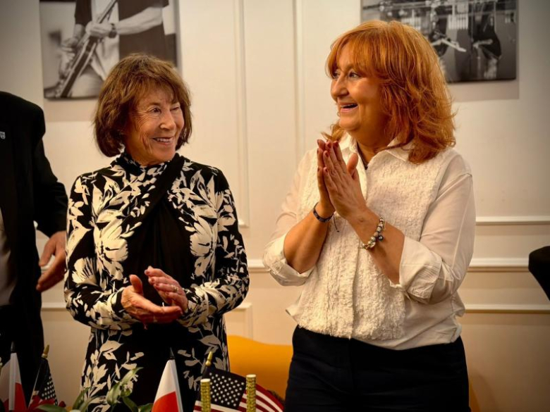 Honorowi Obywatele, nowe rondo i ulica Mariana Kasprzyka. Wyjątkowa sesja Rady Miejskiej w Ziębicach