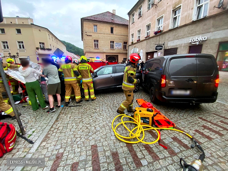Śmiertelny wypadek w Bardzie. Nie żyje 45-letni mężczyzna i 12-letni chłopiec