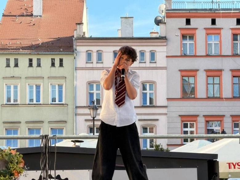 Muzyczna Noc Świętojańska na ząbkowickim rynku. Młodzi artyści zachwycili publiczność