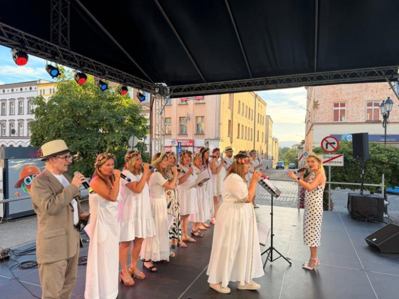 Muzyczna Noc Świętojańska na ząbkowickim rynku. Młodzi artyści zachwycili publiczność