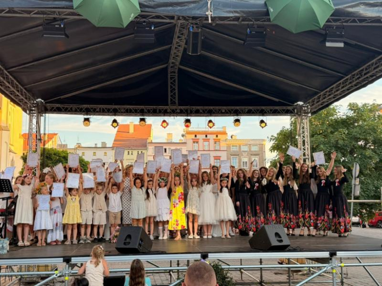 Muzyczna Noc Świętojańska na ząbkowickim rynku. Młodzi artyści zachwycili publiczność
