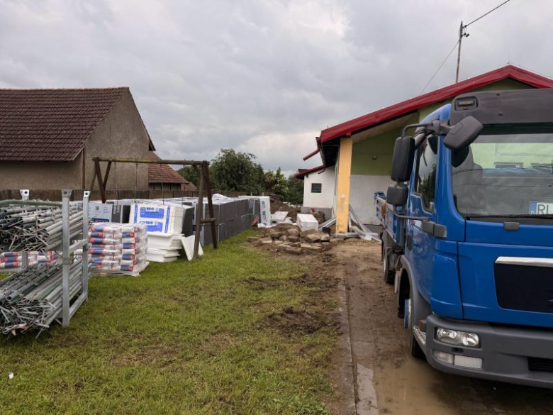Ruszyła termomodernizacja świetlicy wiejskiej w Starym Henrykowie. Inwestycja za 680 tys. zł