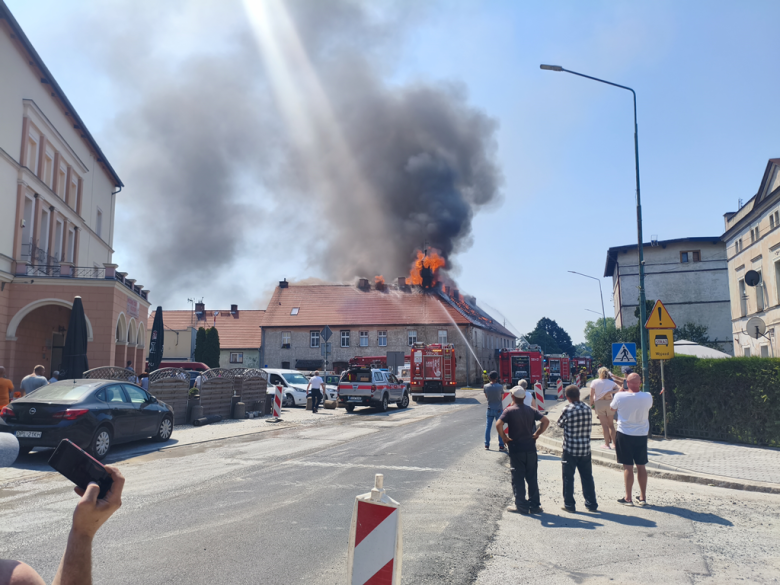 Pożar budynku wielorodzinnego przy ul. Złotostockiej w Kamieńcu Ząbkowickim