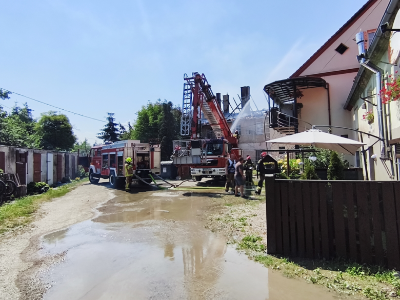 Pożar budynku wielorodzinnego przy ul. Złotostockiej w Kamieńcu Ząbkowickim