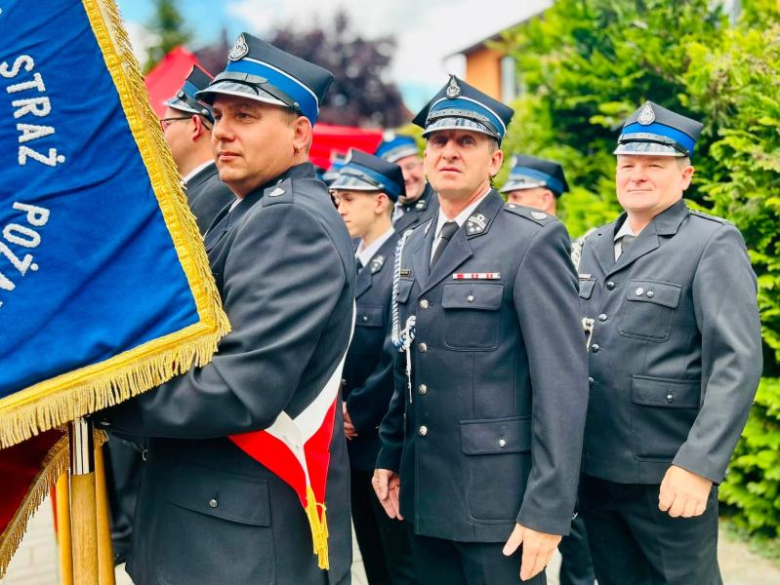 80 lat OSP Henryków. Jubileusz jednostki z udziałem strażaków, mieszkańców i samorządowców