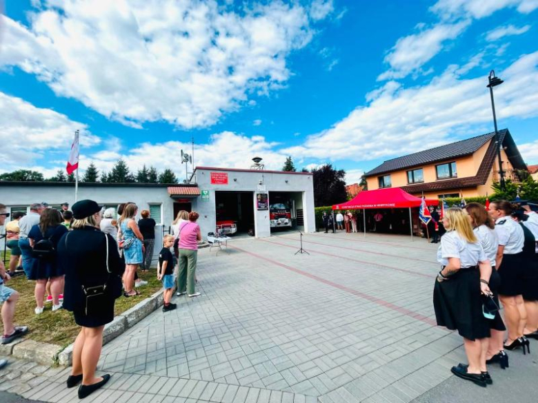 80 lat OSP Henryków. Jubileusz jednostki z udziałem strażaków, mieszkańców i samorządowców