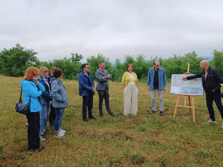 Misja Banku Światowego w Kamieńcu Ząbkowickim. Przygotowania do budowy zbiornika przeciwpowodziowego