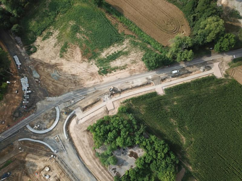 Trwa budowa dojazdu do strefy inwestycyjnej Euro-Park Ząbkowice. Inwestycja nabiera kształtów