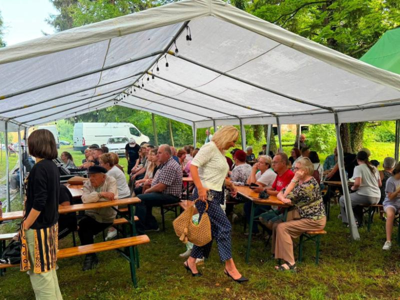 Muzyka ponownie zabrzmiała w zabytkowym parku w Grodziszczu