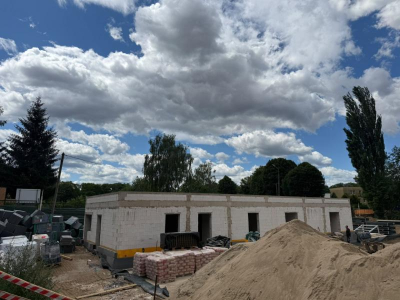 Trwa modernizacja basenu zewnętrznego na ul. Żeromskiego