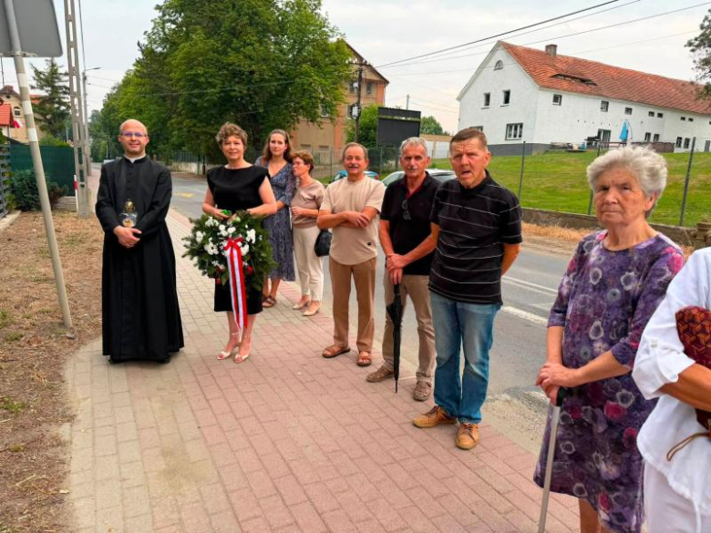 Mieszkańcy gminy Stoszowice uczcili bohaterów Godziny „W”
