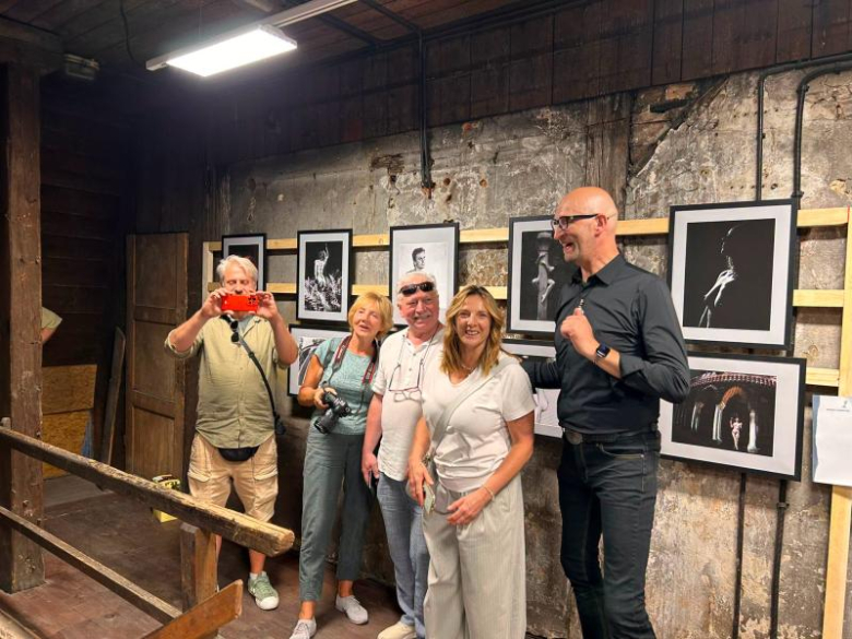 Międzynarodowi artyści w Ząbkowicach Śląskich. Rozpoczął się festiwal fotografii aktu