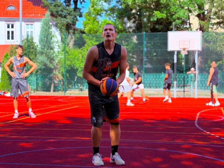 XI turniej streetballa na ziębickim orliku