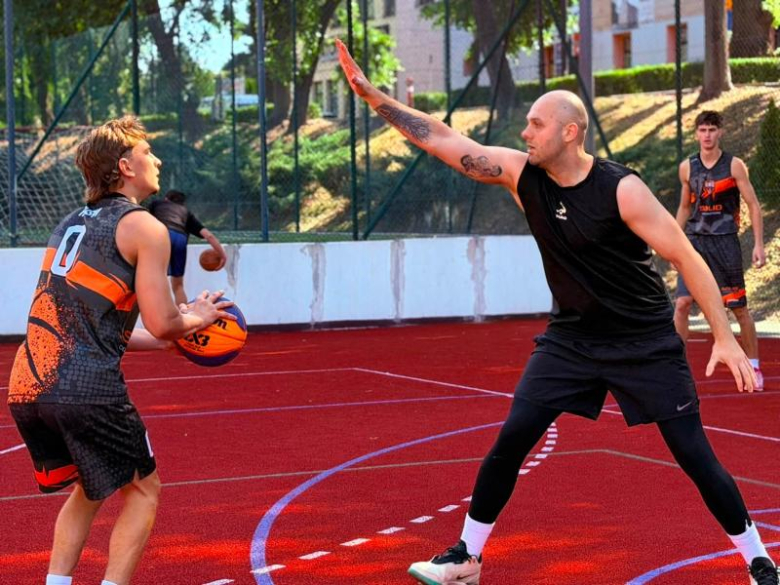XI turniej streetballa na ziębickim orliku