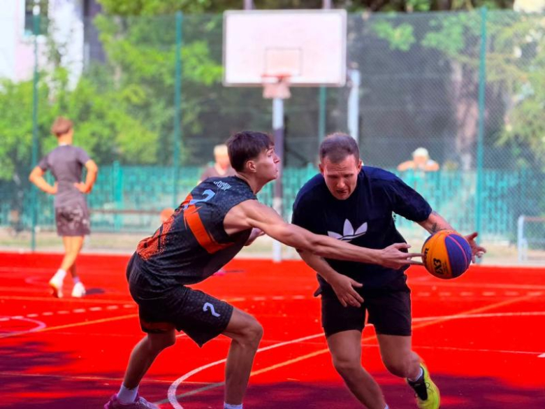 XI turniej streetballa na ziębickim orliku