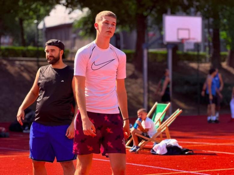 XI turniej streetballa na ziębickim orliku