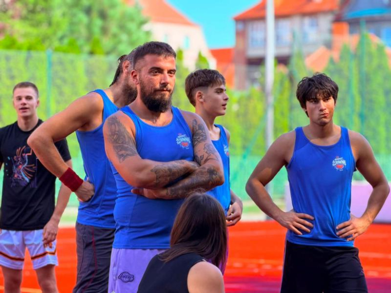 XI turniej streetballa na ziębickim orliku