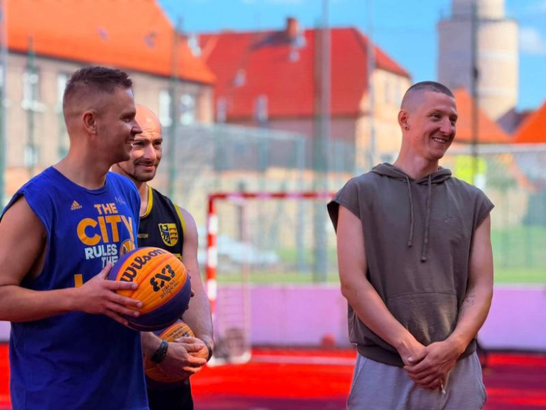 XI turniej streetballa na ziębickim orliku
