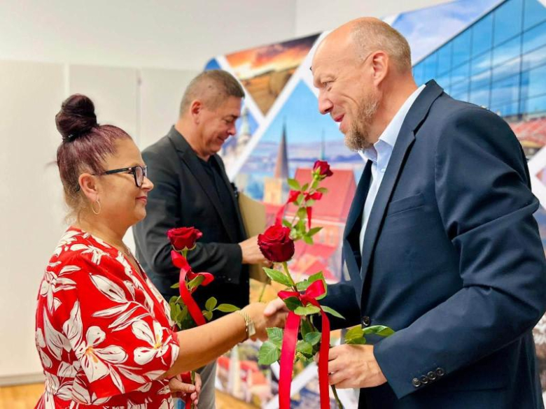 Iwona Gosek nową dyrektor Zespołu Szkół i Przedszkoli w Niedźwiedziu.