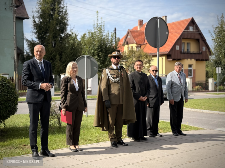 Powiatowa Uroczystość Kombatancka w Ziębicach. Oddali hołd bohaterom