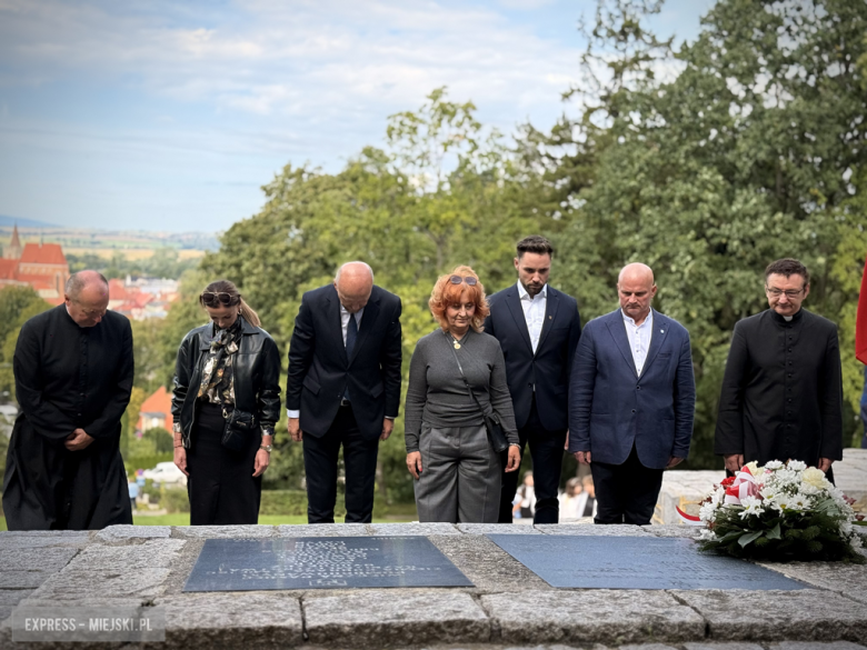 Powiatowa Uroczystość Kombatancka w Ziębicach. Oddali hołd bohaterom