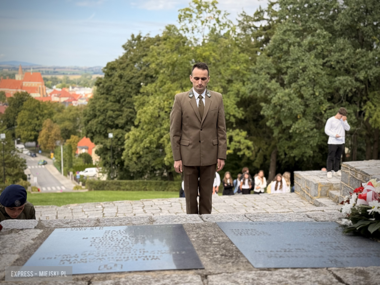 Powiatowa Uroczystość Kombatancka w Ziębicach. Oddali hołd bohaterom