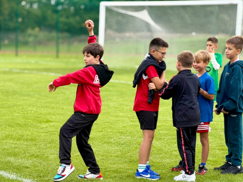 Na Stadionie Miejskim w Ziębicach odbył się III Miting Lekkoatletyczny „Witaj Szkoło”. Uczniowie ryw