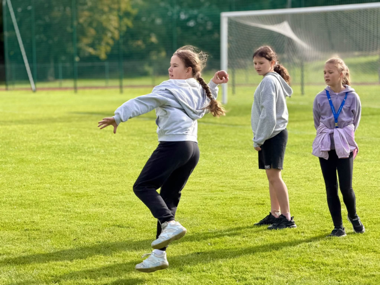 Na Stadionie Miejskim w Ziębicach odbył się III Miting Lekkoatletyczny „Witaj Szkoło”. Uczniowie ryw