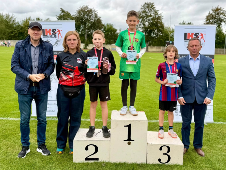 Na Stadionie Miejskim w Ziębicach odbył się III Miting Lekkoatletyczny „Witaj Szkoło”. Uczniowie ryw