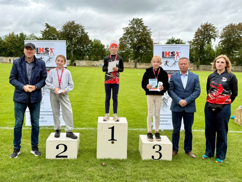 Na Stadionie Miejskim w Ziębicach odbył się III Miting Lekkoatletyczny „Witaj Szkoło”. Uczniowie ryw