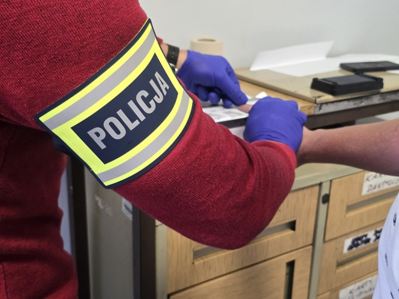 Pobili dwóch mężczyzn. Jeden z nich zaatakował też przypadkowego przechodnia