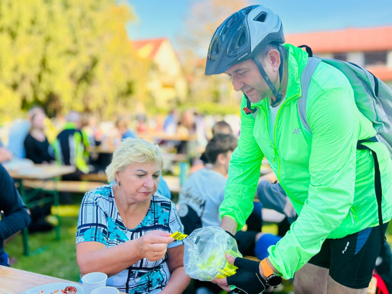 Rodzinny Rajd Rowerowy. Około 100 osób przejechało trasę przez kilka miejscowości