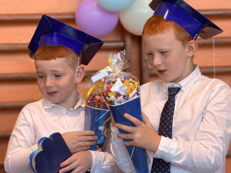 Uroczyste pasowanie pierwszoklasistów w Szkole Podstawowej w Henrykowie