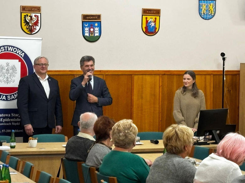 „Senior w roli głównej”. Konferencja zdrowotna w Starostwie Powiatowym