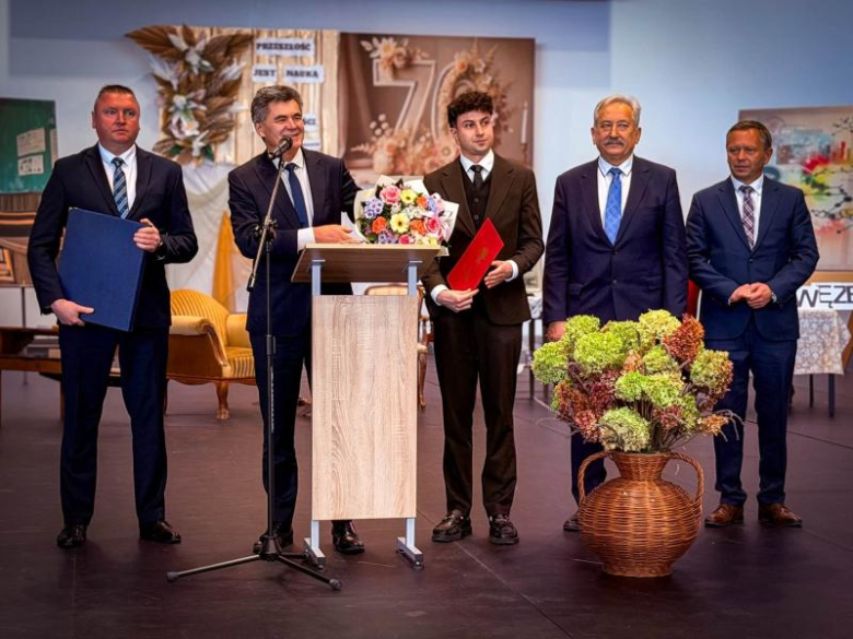 Szkoła Podstawowa nr 4 w Ziębicach świętowała 70-lecie istnienia