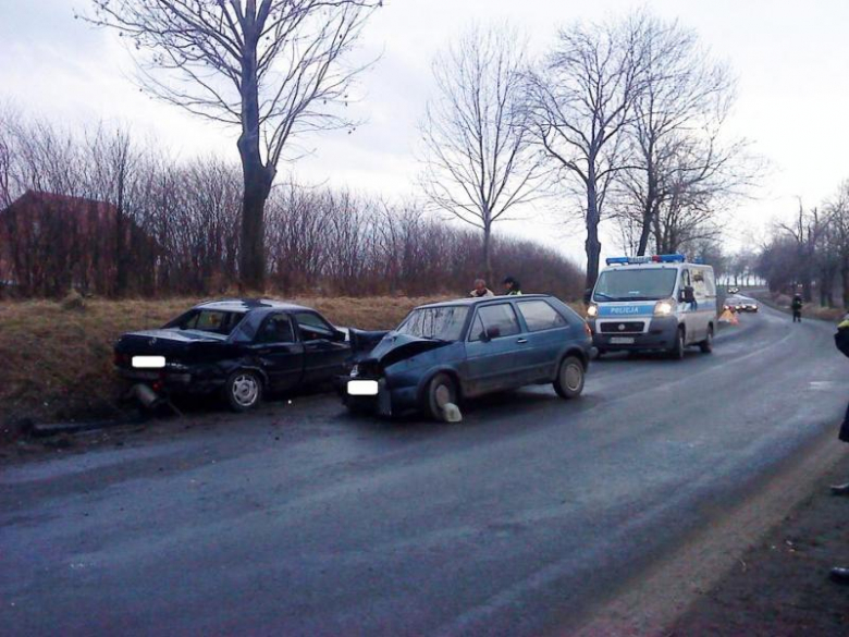 "Czołówka" na drodze do Stolca