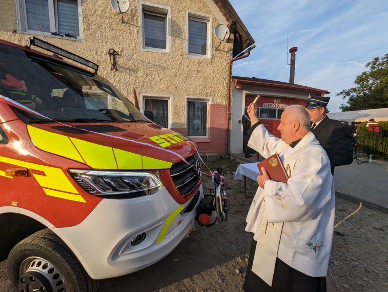 Nowy wóz strażacki dla Ochotniczej Straży Pożarnej w Witostowicach [foto]