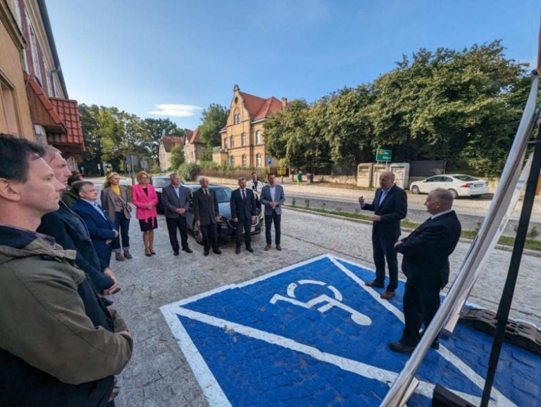 Droga wojewódzka w Henrykowie oddana do użytku po przebudowie