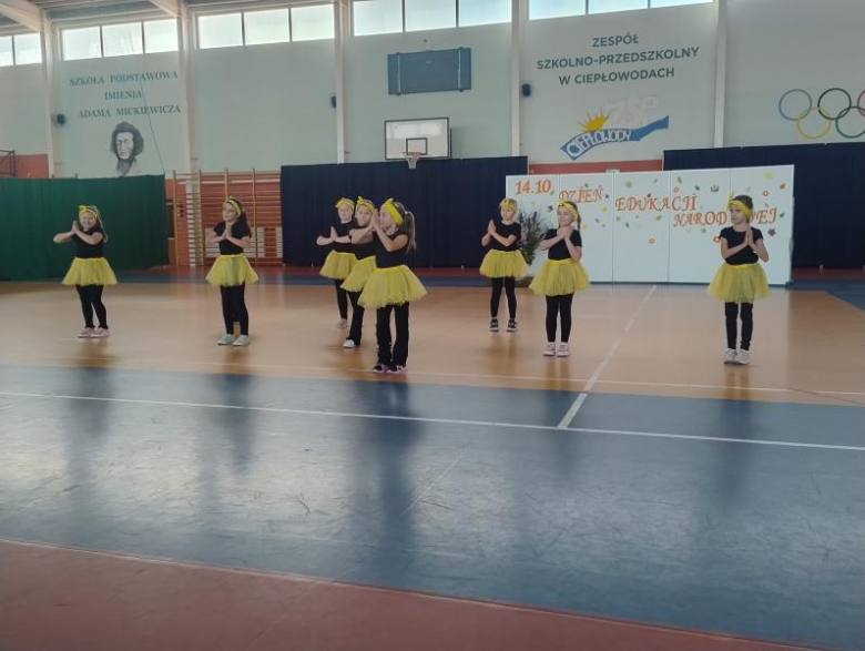 Uroczyste obchody Dnia Edukacji Narodowej w Zespole Szkolno-Przedszkolnym w Ciepłowodach