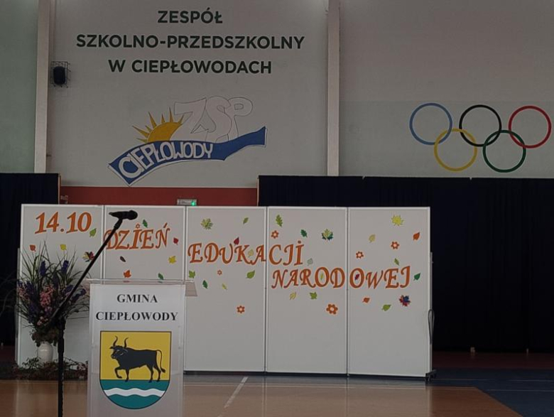 Uroczyste obchody Dnia Edukacji Narodowej w Zespole Szkolno-Przedszkolnym w Ciepłowodach