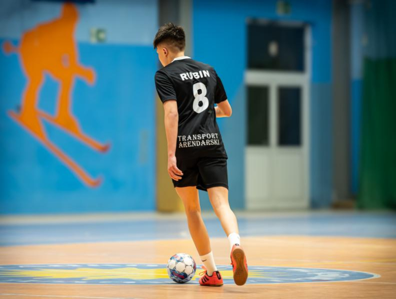 Ząbkowicka Liga Futsalu wkroczyła w decydującą fazę. Znamy cztery ekipy, które zawalczą o mistrza