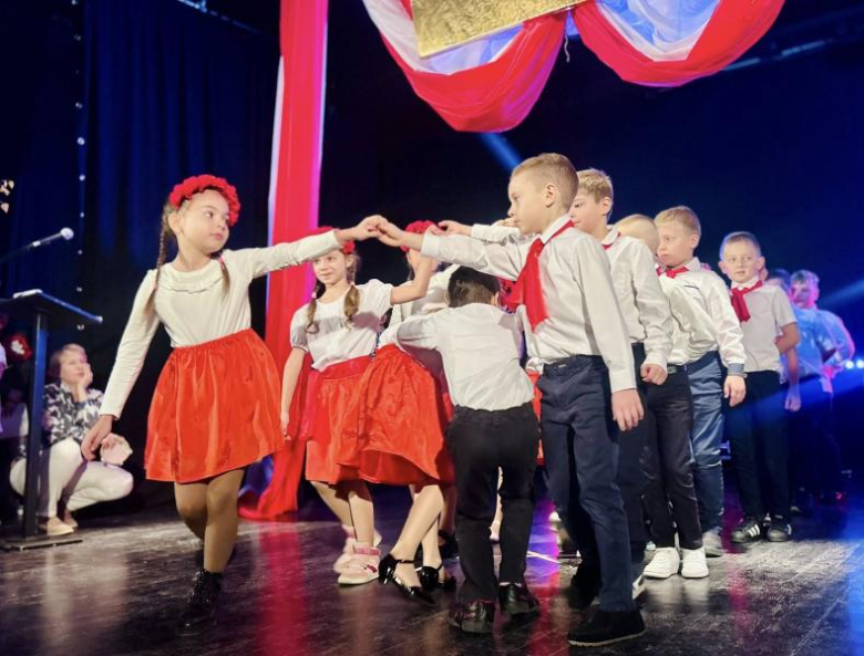 Gminna akademia z okazji 107. rocznicy odzyskania Niepodległości [foto]